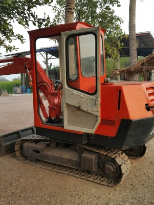 ขายรถขุดแบคโค IHI ขนาด PC30 พร้อมใช้งาน ขายรถขุดแบคโค IHI ขนาด PC30 พร้อมใช้งาน