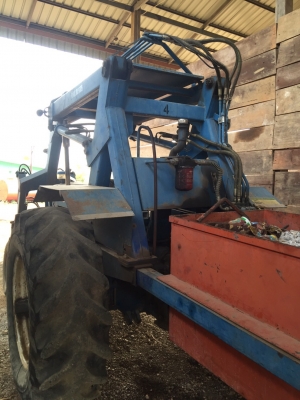 ขายรถคีบอ้อย. FORD T-3. สภาพดีมากๆๆพร่อมใช้