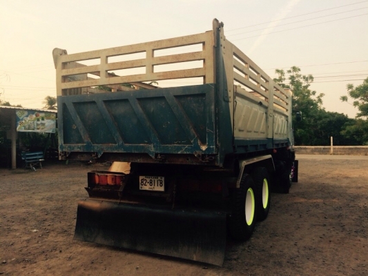 ขายรถบรรทุกสิบล้อดัมพ์ HINO 1J เครื่องเดิม 210 แรง ปี 45 กระบะดัมพ์สามมิตร ยางดี รถสวยพร้อมใช้งาน