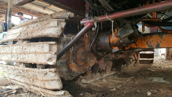 ขาย รถเกี่ยวข้าว ของอู่ไทยรุ้ง เครื่อง 6HE1 195 แรงม้า ช่วงล่างเต็ม โซ่+ใบแทรคใหม่ ปั้มดี รถใช้งานได้ปกติ ราคาคุยกันได้ครับ ขาย รถเกี่ยวข้าว ของอู่ไทยรุ้ง เครื่อง 6HE1 195 แรงม้า ช่วงล่างเต็ม โซ่+ใบแทรคใหม่ ปั้มดี รถใช้งานได้ปกติ ราคาคุยกันได้ครับ