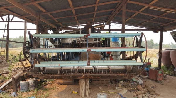 ขาย รถเกี่ยวข้าว ของอู่ไทยรุ้ง เครื่อง 6HE1 195 แรงม้า ช่วงล่างเต็ม โซ่+ใบแทรคใหม่ ปั้มดี รถใช้งานได้ปกติ ราคาคุยกันได้ครับ ขาย รถเกี่ยวข้าว ของอู่ไทยรุ้ง เครื่อง 6HE1 195 แรงม้า ช่วงล่างเต็ม โซ่+ใบแทรคใหม่ ปั้มดี รถใช้งานได้ปกติ ราคาคุยกันได้ครับ