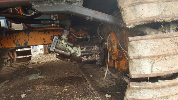 ขาย รถเกี่ยวข้าว ของอู่ไทยรุ้ง เครื่อง 6HE1 195 แรงม้า ช่วงล่างเต็ม โซ่+ใบแทรคใหม่ ปั้มดี รถใช้งานได้ปกติ ราคาคุยกันได้ครับ ขาย รถเกี่ยวข้าว ของอู่ไทยรุ้ง เครื่อง 6HE1 195 แรงม้า ช่วงล่างเต็ม โซ่+ใบแทรคใหม่ ปั้มดี รถใช้งานได้ปกติ ราคาคุยกันได้ครับ