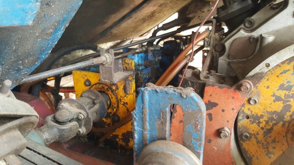 ขาย รถเกี่ยวข้าว ของอู่ไทยรุ้ง เครื่อง 6HE1 195 แรงม้า ช่วงล่างเต็ม โซ่+ใบแทรคใหม่ ปั้มดี รถใช้งานได้ปกติ ราคาคุยกันได้ครับ ขาย รถเกี่ยวข้าว ของอู่ไทยรุ้ง เครื่อง 6HE1 195 แรงม้า ช่วงล่างเต็ม โซ่+ใบแทรคใหม่ ปั้มดี รถใช้งานได้ปกติ ราคาคุยกันได้ครับ