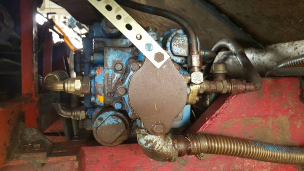 ขาย รถเกี่ยวข้าว ของอู่ไทยรุ้ง เครื่อง 6HE1 195 แรงม้า ช่วงล่างเต็ม โซ่+ใบแทรคใหม่ ปั้มดี รถใช้งานได้ปกติ ราคาคุยกันได้ครับ ขาย รถเกี่ยวข้าว ของอู่ไทยรุ้ง เครื่อง 6HE1 195 แรงม้า ช่วงล่างเต็ม โซ่+ใบแทรคใหม่ ปั้มดี รถใช้งานได้ปกติ ราคาคุยกันได้ครับ