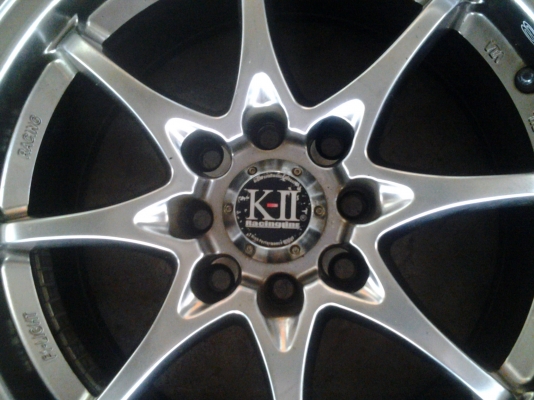 แม็ก CE28 ขอบ15 4รู100 4รู114 พร้อมยาง แม็ก CE28 ขอบ15 4รู100 4รู114 พร้อมยาง