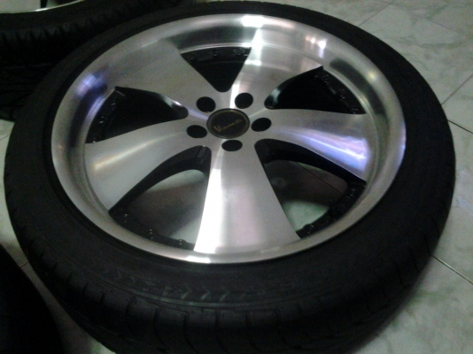 แม็กvisconti ขอบ18 5รู100 พร้อมยางyogohama แม็กvisconti ขอบ18 5รู100 พร้อมยางyogohama