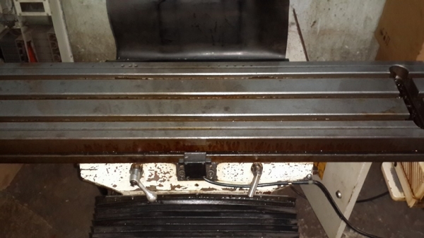 ขายครับขายมิลลิ่ง m2 ปี 2001 สภาพเดิมๆ ใช้งานจากไต้หวัน ตามรูป 0814583376 เอกปทุม ขายครับขายมิลลิ่ง m2 ปี 2001 สภาพเดิมๆ ใช้งานจากไต้หวัน ตามรูป 0814583376 เอกปทุม