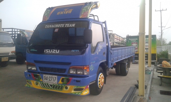 ISUZU NPR 130 แรง  ห้างแท้ จดปี44