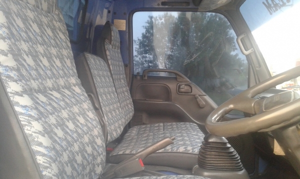 ISUZU NPR 130 แรง  ห้างแท้ จดปี44