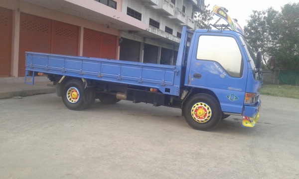 ISUZU NPR 130 แรง  ห้างแท้ จดปี44