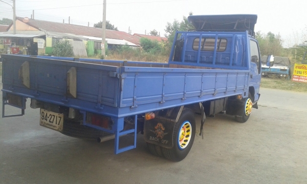 ISUZU NPR 130 แรง  ห้างแท้ จดปี44