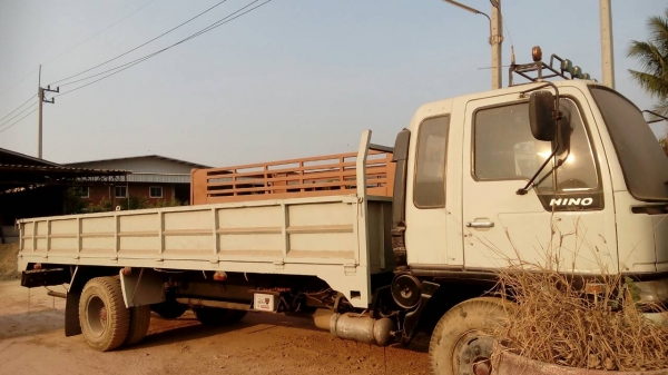 ขายรถ6ล้อเครื่อง195แรงช่วงยาว7.2เมตรพร้อมใช้งาน