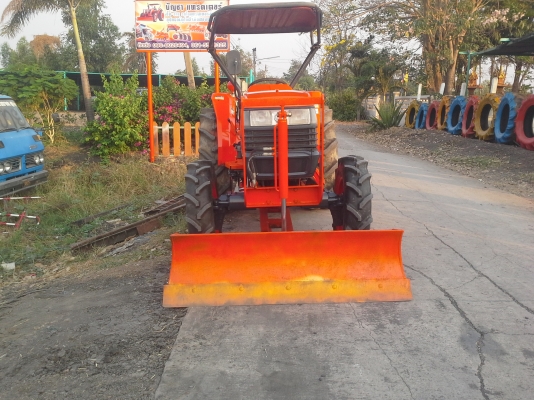 หาซื้อรถL4508เชิญมาหาเราครับมดันหน้าผานหลังของHuIของใหม่ในราคา245000รถเราพร้อมใช้งานบริการหลังการขายอีกด้วยครับเชิญเลยครับ