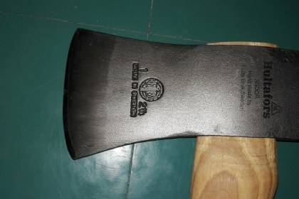 ขายขวานเสือ2 1/4ปอน HULT'S CELEBRATED AXES. MADE IN SWEDEN.