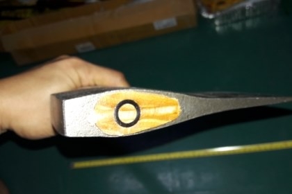 ขายขวานเสือ2 1/4ปอน HULT'S CELEBRATED AXES. MADE IN SWEDEN.