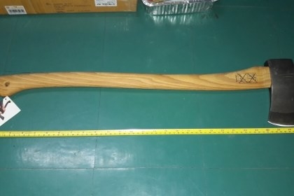 ขายขวานเสือ2 1/4ปอน HULT'S CELEBRATED AXES. MADE IN SWEDEN.