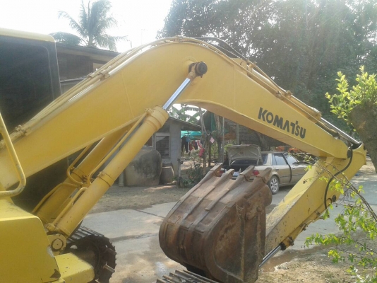 ขายด่วน KOMATSU PC120-5 สภาพสวยพร้อมใช้งาน เครื่องปั้มดี ทำงานเร็วไม่โหลด โซ่ดีเอวแน่น ไฟฟ้าอยู่ตัดมอเตอร์คันเร่ง เฟรมสวย บูมอาร์มสวย  รถพร้อมทำงานครับ