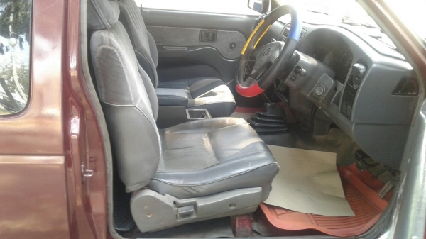 NISSAN BIG-M 2.5 พวงมาลัยเพาเวอร์โรงงาน ถูกจัด