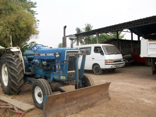 ขายฟอร์ด 77 T 1 สภาพสวย รถใช้งานน้อย ทะเบียนจดปี 41 ขายฟอร์ด 77 T 1 สภาพสวย รถใช้งานน้อย ทะเบียนจดปี 41