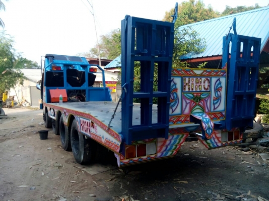 ขายเทเลอร์ 12 ล้อ F18  เครื่อง HO7D 195  แรงม้า