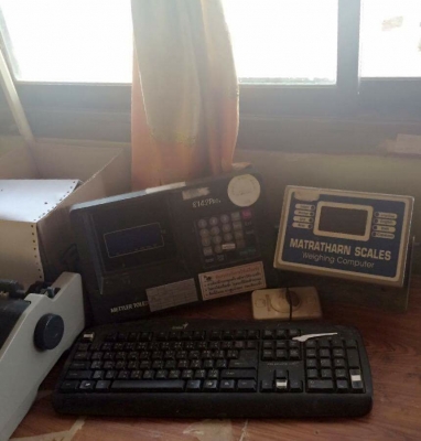 ขายตาชั่ง ยาว8เมตร อุปกรณ์ครบ สนใจ0932795977