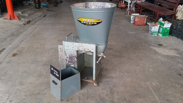 เครื่องขัดข้าวขาว TAIWA รุ่น B-30M เก่าญี่ปุ่น กำลังการผลิต 30 kg./ชม. สามารถขัดข้าวกล้องให้เป็นข้าวขาวได้อย่างสะดวก รวดเร็ว