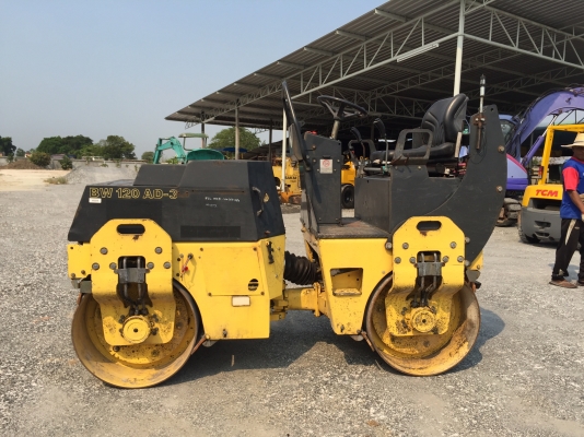 ขายรถBomagรุ่นBW120AD-3 นำเข้าจากญี่ปุ่น ไม่เคยใช้งานในไทย มีเอกสารพร้อมจดทะเบียน น้ำหนัก2.9ตันหน้าเหล็กหลังเหล็ก บดอัดสั่นสเทือนได้ทั้ง2ล้อ เอวออ่น เครื่องยนต์ดีเซล สภาพดีพร้อมใช้งาน มีให้เลือกหลายคันหลายขนาด ขายรถBomagรุ่นBW120AD-3 นำเข้าจากญี่ปุ่น ไม่เคยใช้งานในไทย มีเอกสารพร้อมจดทะเบียน น้ำหนัก2.9ตันหน้าเหล็กหลังเหล็ก บดอัดสั่นสเทือนได้ทั้ง2ล้อ เอวออ่น เครื่องยนต์ดีเซล สภาพดีพร้อมใช้งาน มีให้เลือกหลายคันหลายขนาด