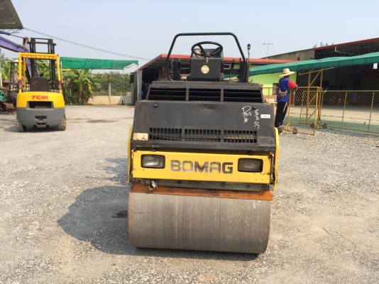 ขายรถBomagรุ่นBW120AD-3 นำเข้าจากญี่ปุ่น ไม่เคยใช้งานในไทย มีเอกสารพร้อมจดทะเบียน น้ำหนัก2.9ตันหน้าเหล็กหลังเหล็ก บดอัดสั่นสเทือนได้ทั้ง2ล้อ เอวออ่น เครื่องยนต์ดีเซล สภาพดีพร้อมใช้งาน มีให้เลือกหลายคันหลายขนาด ขายรถBomagรุ่นBW120AD-3 นำเข้าจากญี่ปุ่น ไม่เคยใช้งานในไทย มีเอกสารพร้อมจดทะเบียน น้ำหนัก2.9ตันหน้าเหล็กหลังเหล็ก บดอัดสั่นสเทือนได้ทั้ง2ล้อ เอวออ่น เครื่องยนต์ดีเซล สภาพดีพร้อมใช้งาน มีให้เลือกหลายคันหลายขนาด