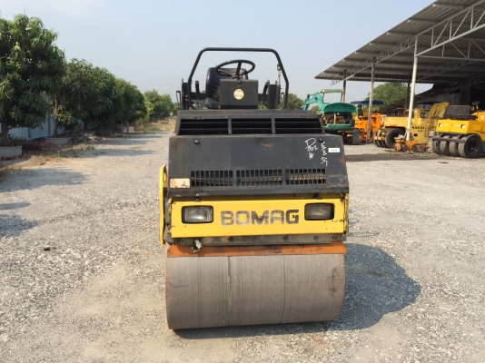 ขายรถBomagรุ่นBW120AD-3 นำเข้าจากญี่ปุ่น ไม่เคยใช้งานในไทย มีเอกสารพร้อมจดทะเบียน น้ำหนัก2.9ตันหน้าเหล็กหลังเหล็ก บดอัดสั่นสเทือนได้ทั้ง2ล้อ เอวออ่น เครื่องยนต์ดีเซล สภาพดีพร้อมใช้งาน มีให้เลือกหลายคันหลายขนาด ขายรถBomagรุ่นBW120AD-3 นำเข้าจากญี่ปุ่น ไม่เคยใช้งานในไทย มีเอกสารพร้อมจดทะเบียน น้ำหนัก2.9ตันหน้าเหล็กหลังเหล็ก บดอัดสั่นสเทือนได้ทั้ง2ล้อ เอวออ่น เครื่องยนต์ดีเซล สภาพดีพร้อมใช้งาน มีให้เลือกหลายคันหลายขนาด