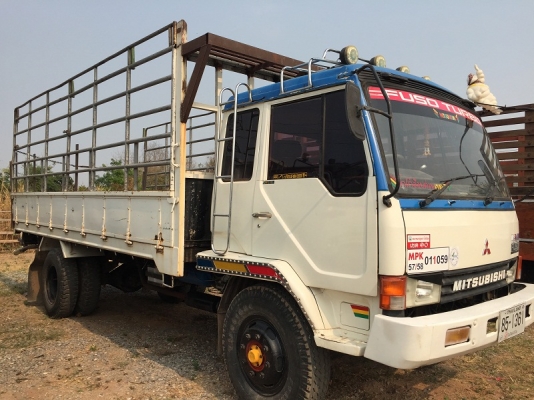 ขาย MITSUBISHI  6 ล้อ