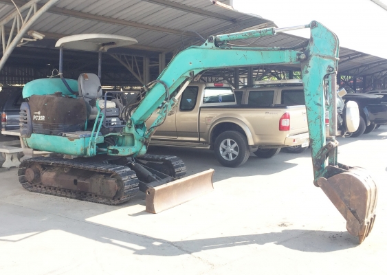 KOMATSU PC35R-8 Mini Excavator