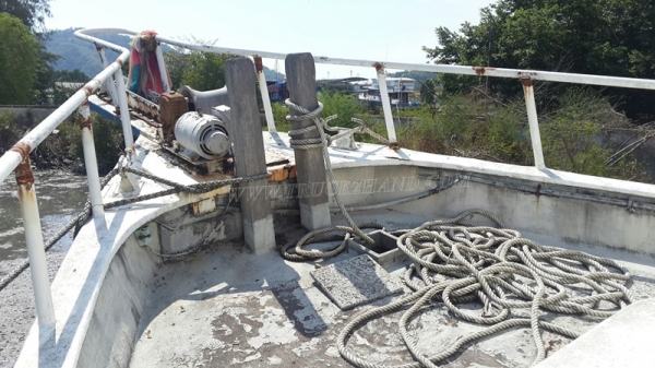 เรือ 2 ลำ