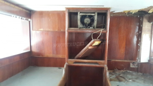 เรือ 2 ลำ