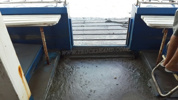 เรือ 2 ลำ