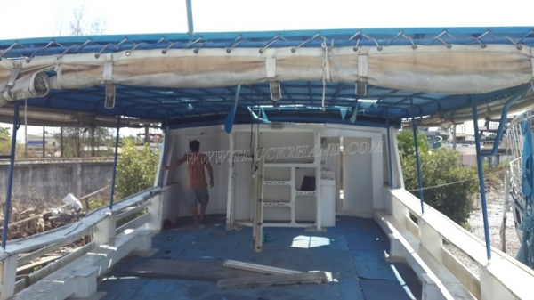 เรือ 2 ลำ