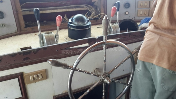 เรือ 2 ลำ