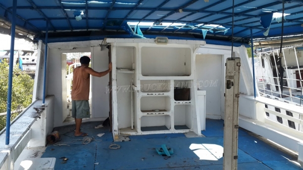 เรือ 2 ลำ