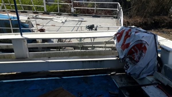 เรือ 2 ลำ