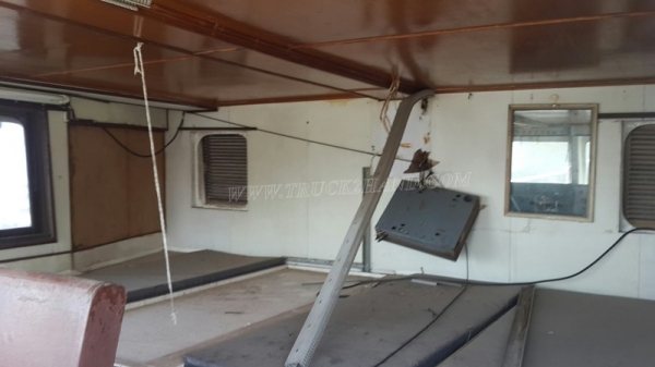 เรือ 2 ลำ