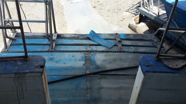 เรือ 2 ลำ