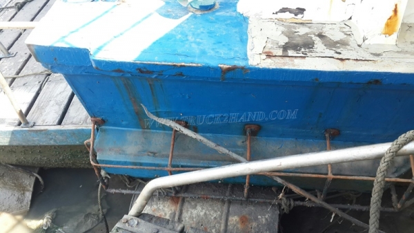 เรือ 2 ลำ