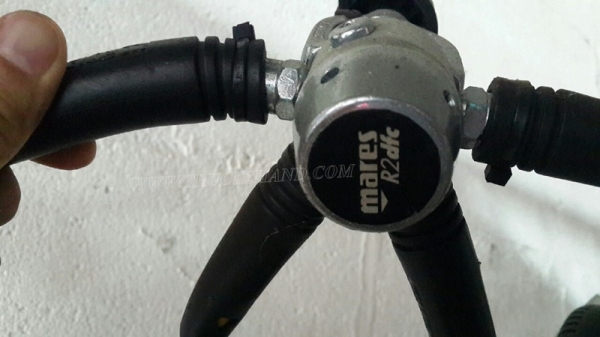 ชุดและอุปกรณ์ดำน้ำ