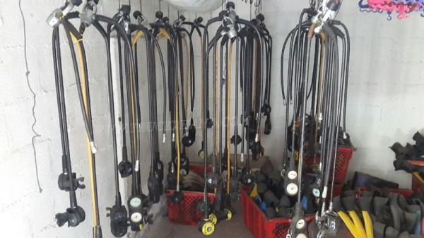 ชุดและอุปกรณ์ดำน้ำ