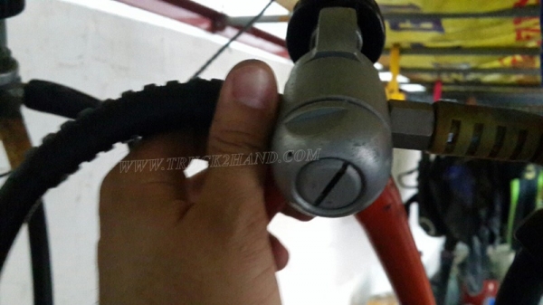 ชุดและอุปกรณ์ดำน้ำ