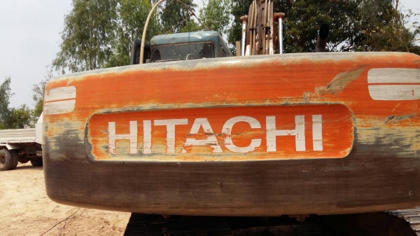 ขายด่วนHITASHI EX200-3 สภาพพร้อมใช้งาน เครื่องปั้มดี ไฟฟ้าอยู่ ตัดมอเตอร์คันเร่ง โซ่ช่วงล่างพร้อมใช้งาน เอกวารสัญญาซื้อขาย