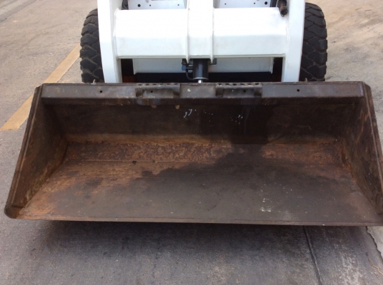 ขายรถ BOBCAT 853