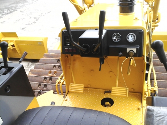 ขายแทรคเตอร์ โคมัตสุ D21PL-6 พร้อมใช้เก่านอก เจ้าของขายเองราคาถูกลองรถที่ร้านได้ทุกวันหรือโทร.089-0000080,089-0806827 ขายแทรคเตอร์ โคมัตสุ D21PL-6 พร้อมใช้เก่านอก เจ้าของขายเองราคาถูกลองรถที่ร้านได้ทุกวันหรือโทร.089-0000080,089-0806827