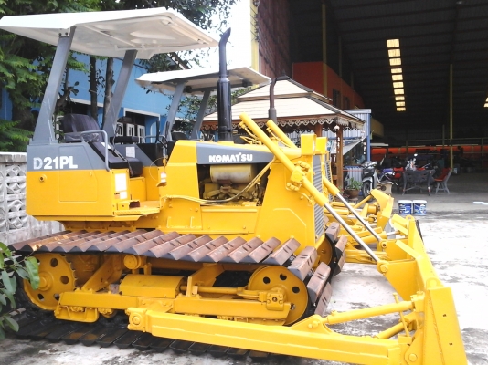 ขายแทรคเตอร์ โคมัตสุ D21PL-6 พร้อมใช้เก่านอก เจ้าของขายเองราคาถูกลองรถที่ร้านได้ทุกวันหรือโทร.089-0000080,089-0806827