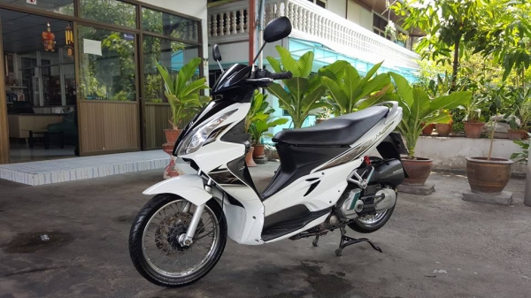 ขออนุญาติขาย SUZUKI HAYATE 125 CC ทะเบียนเลขมงคล 898 สีขาวมุก ขออนุญาติขาย SUZUKI HAYATE 125 CC ทะเบียนเลขมงคล 898 สีขาวมุก