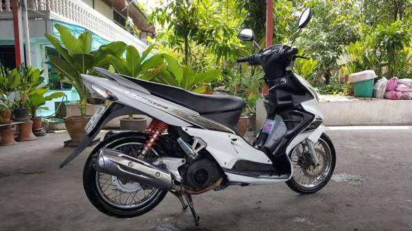 ขออนุญาติขาย SUZUKI HAYATE 125 CC ทะเบียนเลขมงคล 898 สีขาวมุก ขออนุญาติขาย SUZUKI HAYATE 125 CC ทะเบียนเลขมงคล 898 สีขาวมุก